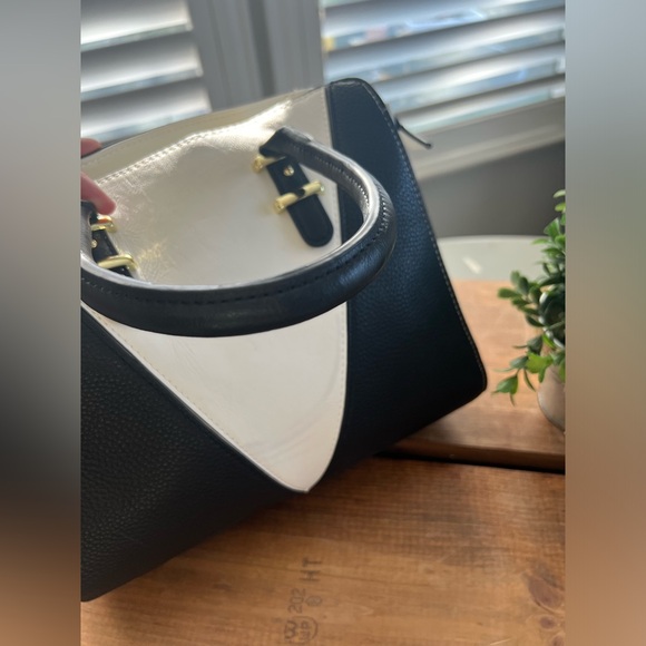 Black and white Steve Madden hand bag - Picture 3 of 9